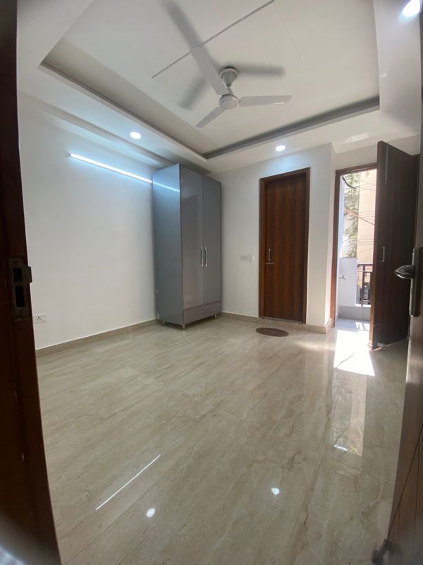2 BHK + Servant Room Builder Floor For Rent in Chattarpur
