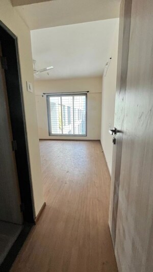 Room in 2 BHK Apartment at Cosmos Heritage, Manpada – for Sale