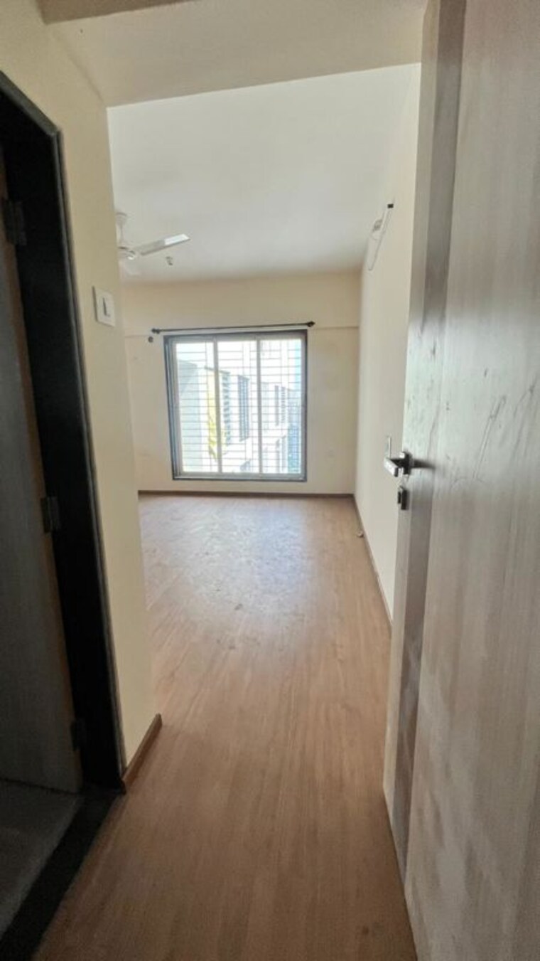 Room, cosmos-heritage 2 Bedroom 800 Sq.Ft. Apartment In Manpada Thane 9944254