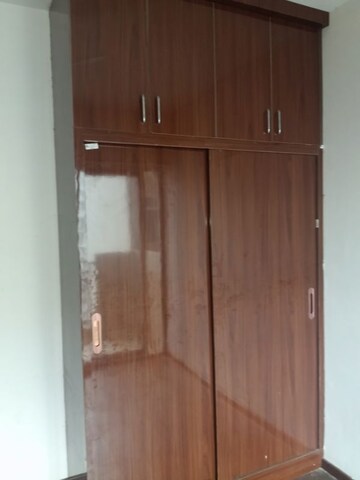 Furnished Amenities in 3 BHK Apartment at Mahagun Mywoods III, Sector 16c Greater Noida – for Rent