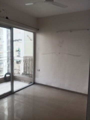 Room in 3 BHK Apartment at Mahagun Mywoods III, Sector 16c Greater Noida – for Rent