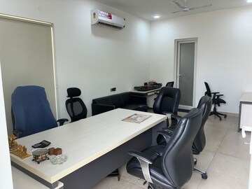 Master Bedroom in 4 BHK Apartment at K World Royal Court, Sector 39 – for Rent