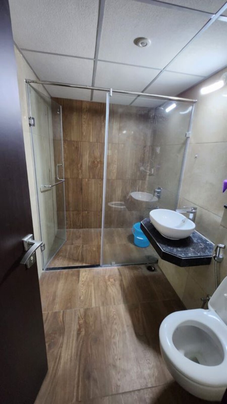 Bathroom, kolte-patil-stargaze 5 Bedroom 3500 Sq.Ft. Apartment In Bavdhan Pune 9944290