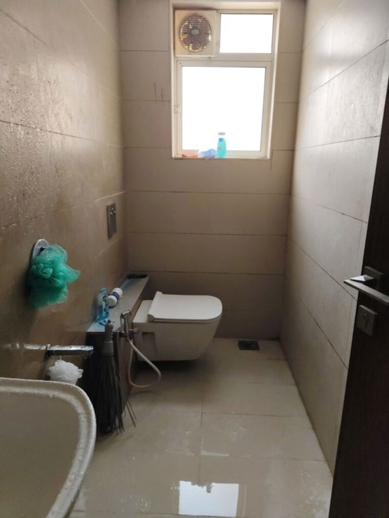 Bathroom, dudhawala-proxima-residences 1 Bedroom 600 Sq.Ft. Apartment In Andheri East Mumbai 9944305
