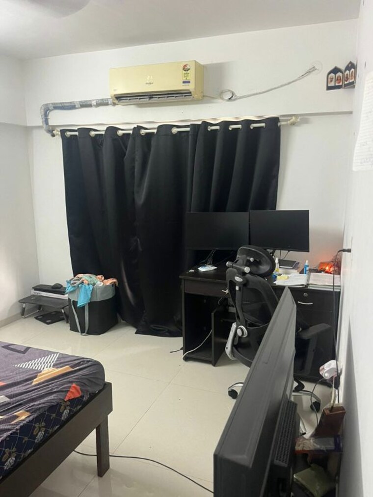 Room, kanjurmarg west Pg For Boys & Girls In Kanjurmarg West 9944308