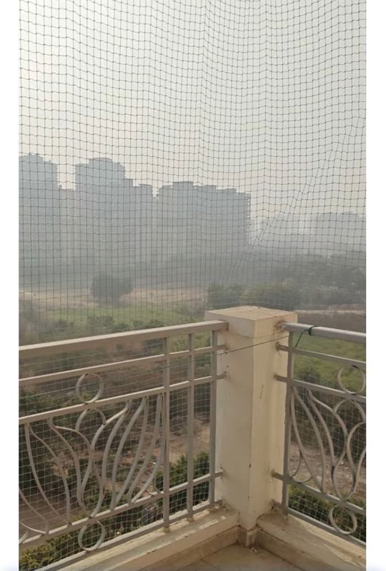 4 BHK + Servant Room Apartment For Rent in DLF Regal Gardens