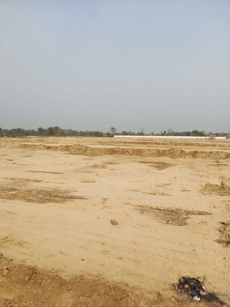 undefined, sector 17b yamuna expressway  100 Sq.Yd. Plot In Sector 17b Yamuna Expressway Greater Noida 9922936