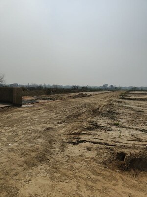 Plot Area in  Plot at Sector 17b Yamuna Expressway – for Sale