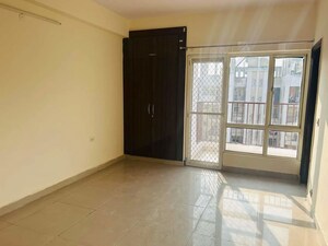 2.5 BHK Apartment For Sale in SKA Greenarch, Sector 16b Greater Noida