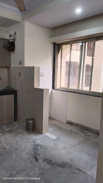 Room in 2 BHK Apartment at Hiranandani Gardens Tulip, Powai – for Rent