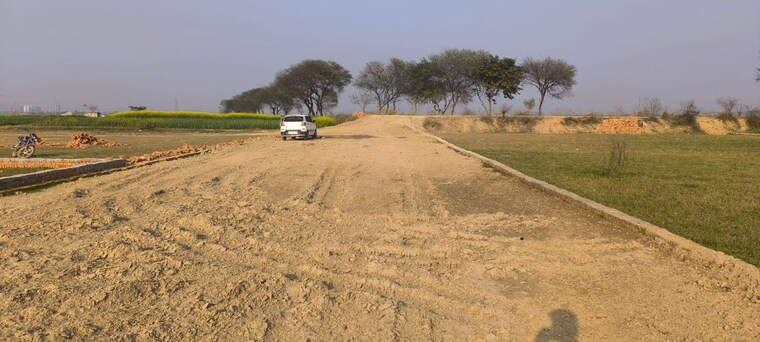 undefined, siktaur  4000 Sq.Ft. Plot In Siktaur Gorakhpur 9944376