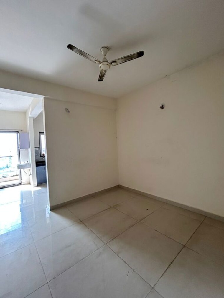 Room, telibandha 3 Bedroom 1300 Sq.Ft. Apartment In Telibandha Raipur 9944505