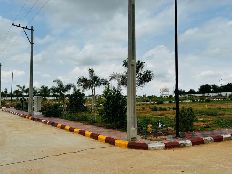 Garden, nimz-county  200 Sq.Yd. Plot In Kamkole Hyderabad 9944512