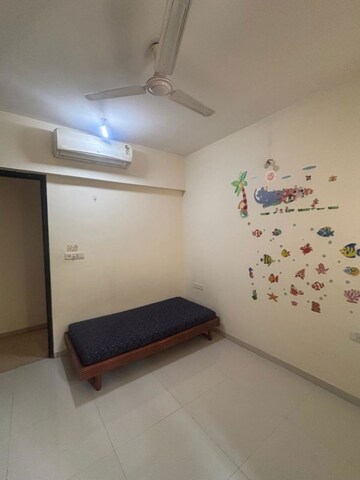 2 BHK Apartment For Rent in Lodha Splendora, Ghodbunder Road