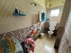 Bathroom in 2 BHK Builder Floor at Shakti Khand iv – for Rent