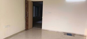 Room in 2 BHK Apartment at Kalpataru Aura, Ghatkopar West – for Rent