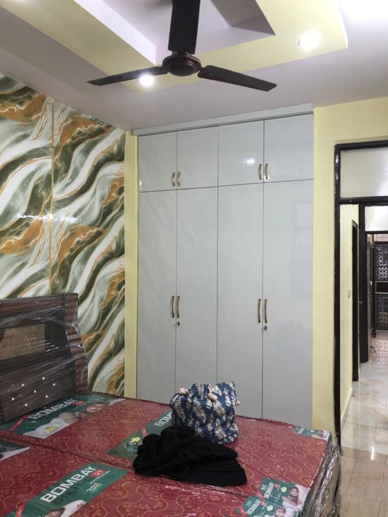 Kitchen, uttam nagar 2.5 Bedroom 60 Sq.Yd. Builder Floor In Uttam Nagar Delhi 9944880