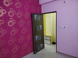 Room in 2 BHK Apartment at Behala Chowrasta – for Rent