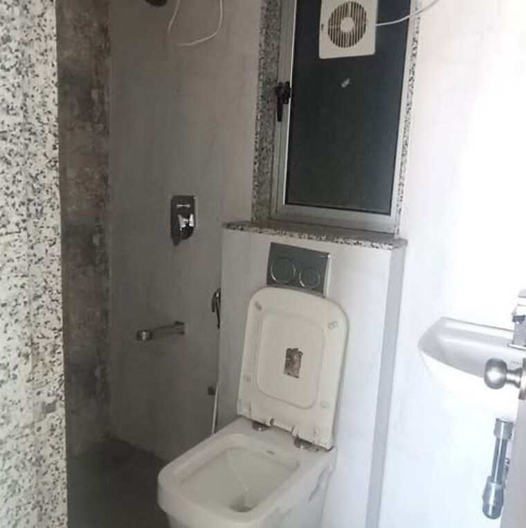 Bathroom, today-global-shree-saheba 2 Bedroom 820 Sq.Ft. Apartment In Kamothe Sector 36 Navi Mumbai 9944944