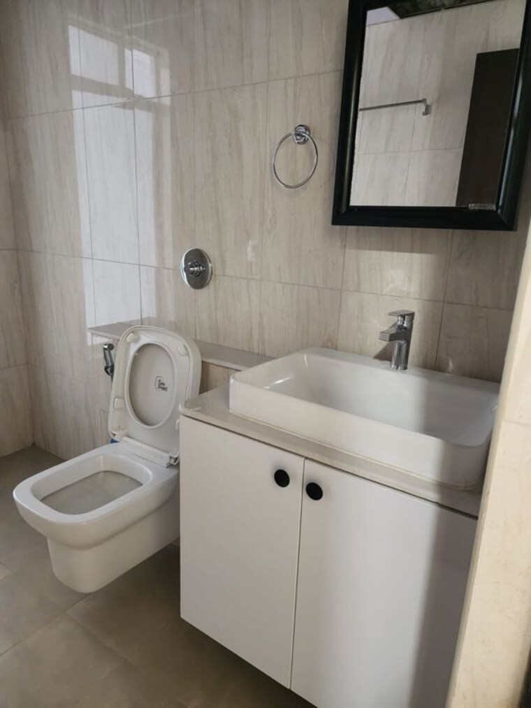 Bathroom, cybercity-marina-skies 3 Bedroom 1800 Sq.Ft. Apartment In Hi Tech City Hyderabad 9944870