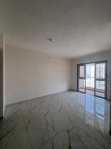Room in 2 BHK Apartment at Kohinoor Sapphire 3, Tathawade – for Rent