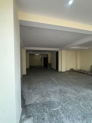Room in 4 BHK Independent House at Sector 7 – for Sale