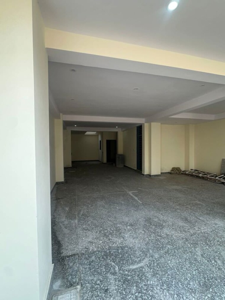 Room, sector 7 4 Bedroom 133 Sq.Yd. Independent House In Sector 7 Faridabad 9944993