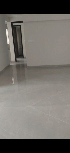 Room in 3 BHK Apartment at Hubtown The Premiere, Andheri West – for Rent