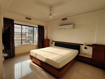 2 BHK Apartment For Rent in Bandra West