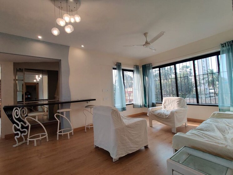 Living Room, bandra west 2 Bedroom 700 Sq.Ft. Apartment In Bandra West Mumbai 9944928