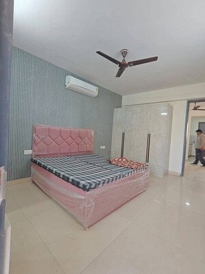 Bedroom in 4 BHK Apartment at Satguru Apartments, Sector 52 – for Rent