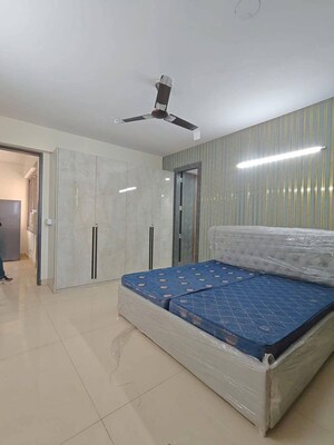 Bedroom in 4 BHK Apartment at Satguru Apartments, Sector 52 – for Rent