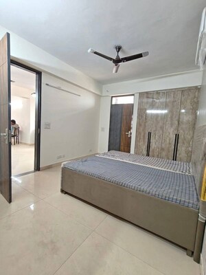 Bedroom in 4 BHK Apartment at Satguru Apartments, Sector 52 – for Rent