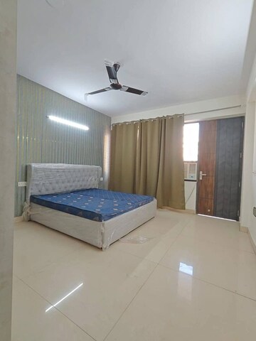 Bedroom in 4 BHK Apartment at Satguru Apartments, Sector 52 – for Rent