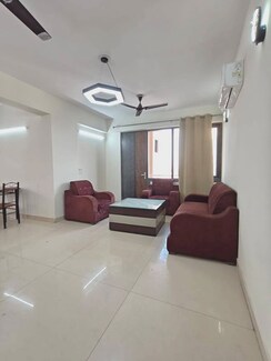 4 BHK + Pooja Room,Servant Room,Extra Room Apartment For Rent in Satguru Apartments