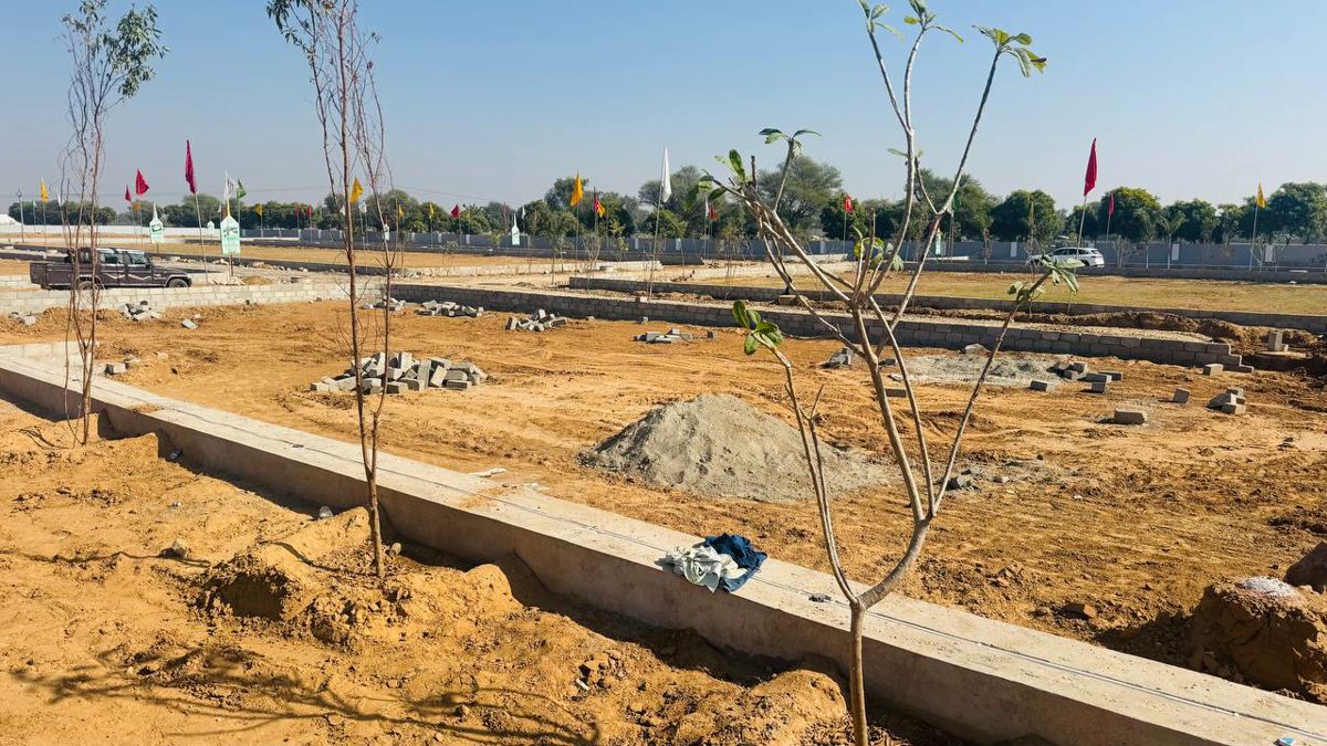 Plot For Sale in Ajmer Road