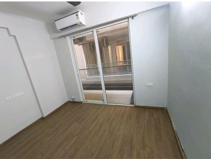 3 BHK + Extra Room Builder Floor For Sale in Signature Global City