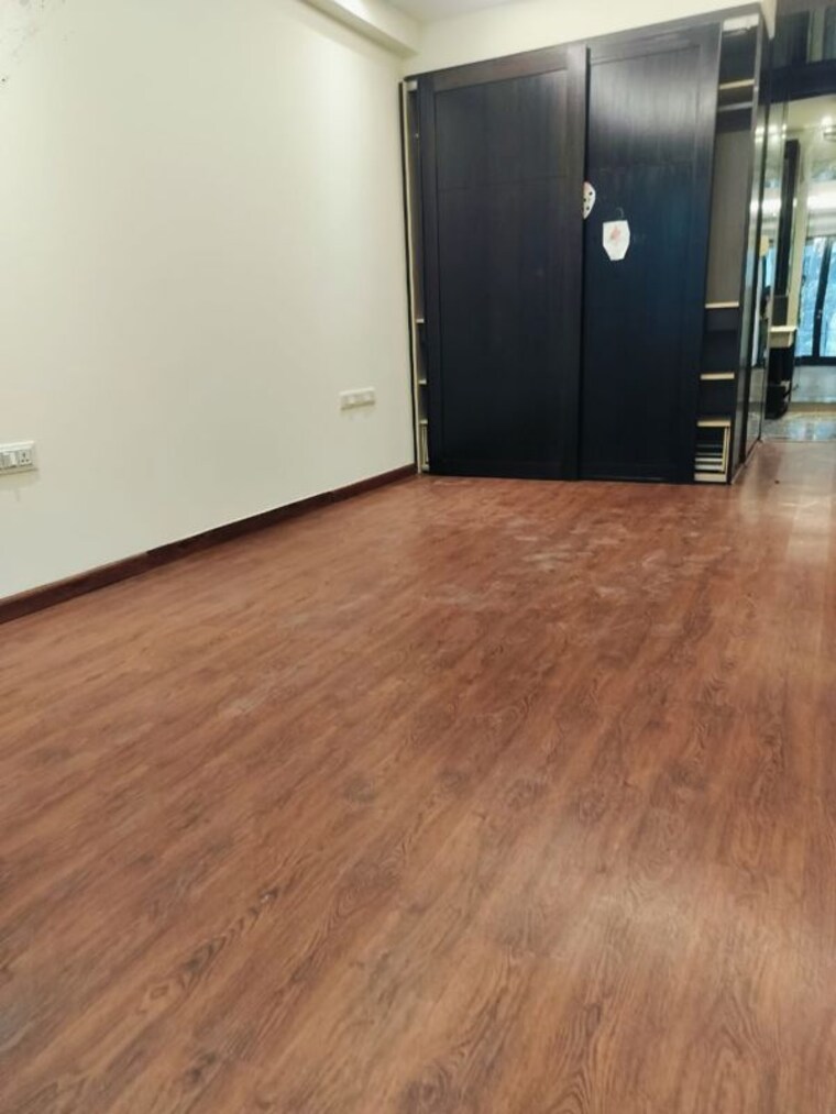 Room, vasant vihar 4 Bedroom 3600 Sq.Ft. Apartment In Vasant Vihar Delhi 9944897