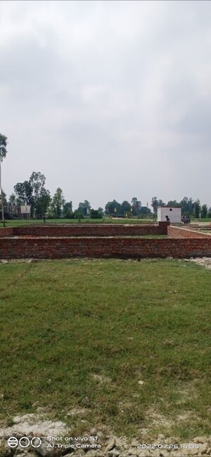  Plot For Sale in Gosainganj