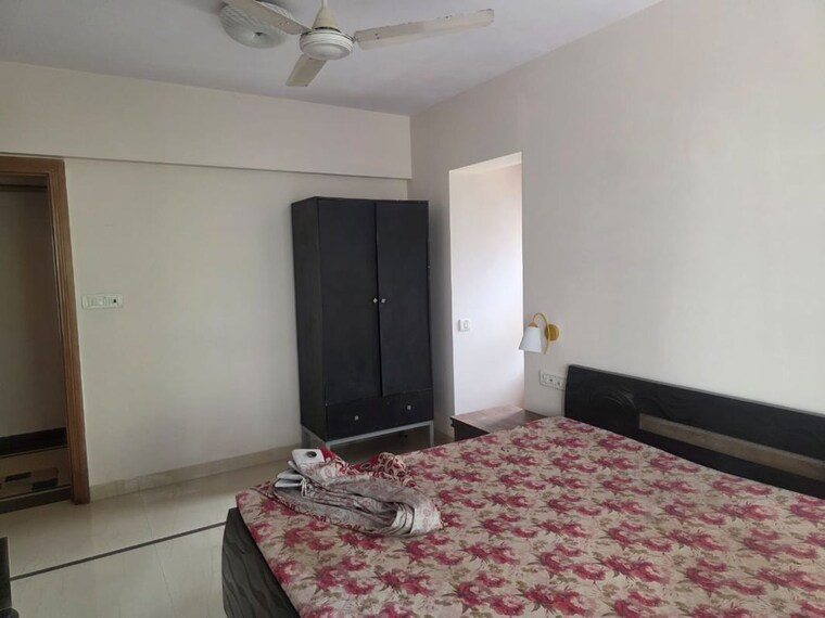 Bedroom, dynamix-shagun-mall-tower 3 Bedroom 1235 Sq.Ft. Apartment In Malad East Mumbai 9945232