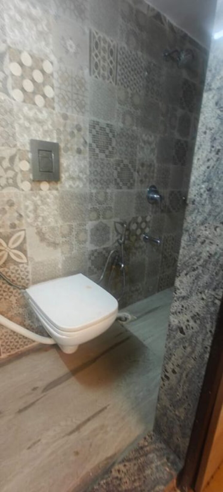 Bathroom, bandra west 2 Bedroom 700 Sq.Ft. Apartment In Bandra West Mumbai 9945249