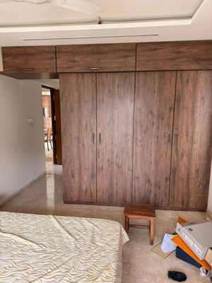 Bedroom in 2 BHK Apartment at Khar West – for Rent