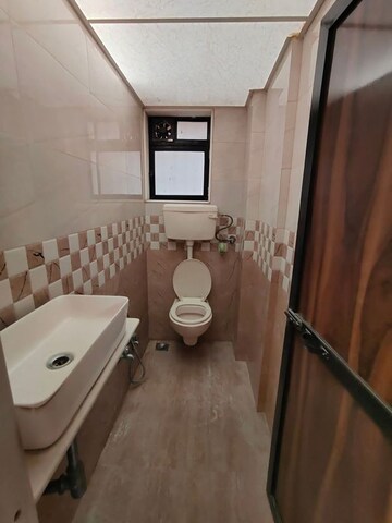 Bathroom in 1 BHK Apartment at Azad Nagar – for Rent