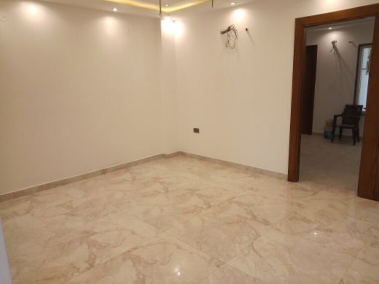 Room, godrej-retreat 3 Bedroom 140 Sq.Yd. Builder Floor In Sector 83 Faridabad 9945378