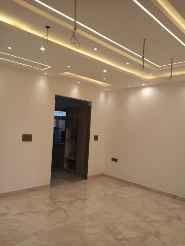 Room, godrej-retreat 3 Bedroom 140 Sq.Yd. Builder Floor In Sector 83 Faridabad 9945378