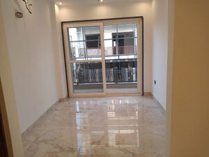 Room in 3 BHK Builder Floor at Godrej Retreat, Sector 83 – for Sale