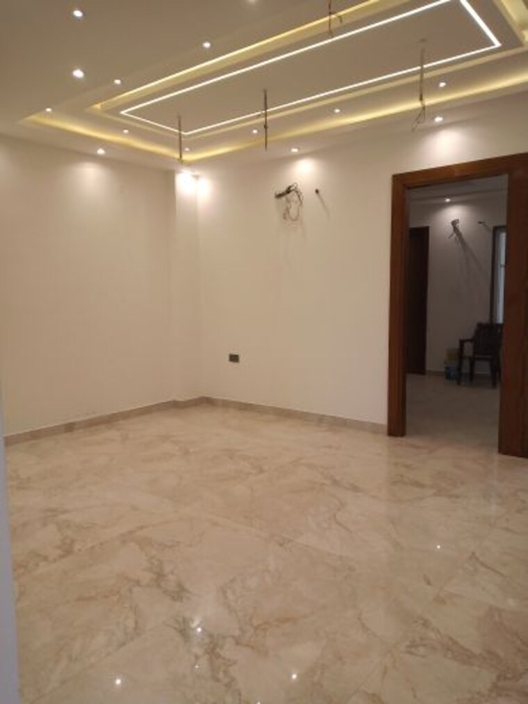 Room, godrej-retreat 3 Bedroom 140 Sq.Yd. Builder Floor In Sector 83 Faridabad 9945378