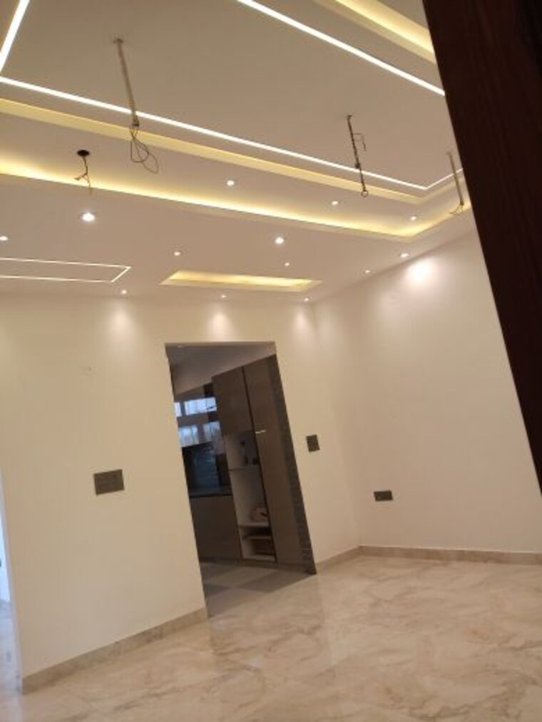 Room, godrej-retreat 3 Bedroom 140 Sq.Yd. Builder Floor In Sector 83 Faridabad 9945378