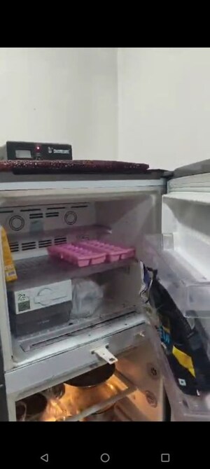 Furnished Amenities in 2 BHK Apartment at Mahagun Mywoods, Sector 16c Greater Noida – for Rent