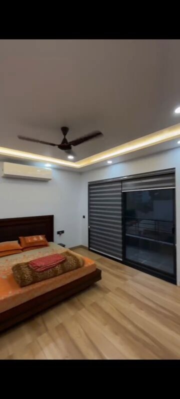 Bedroom in 4 BHK Builder Floor at BPTP Parkland, Sector 75 – for Rent